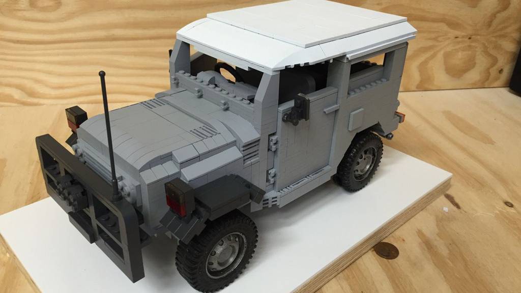 Toyota Land Cruiser Lego Model 7
