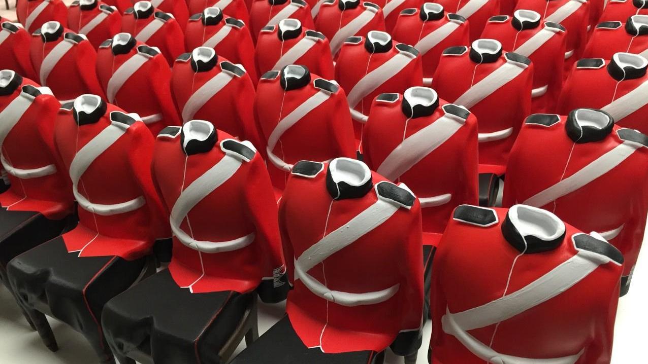 Jo Malone - Rock the ages mini chairs